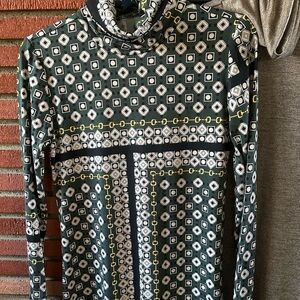 C Wonder Fall Lightweight turtleneck Size Small